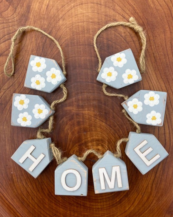 Bunting - Home